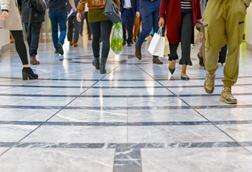 Retail_credit_shutterstock_I Wei Huang_1244363155