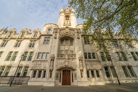 Supreme Court_credit_shutterstock_Old Town Tourist_2343368699